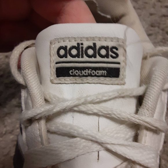 Women's Size 8.5 Adidas Cloudfoam Advantage Shoes White w/ Black Stripes - Picture 13 of 15